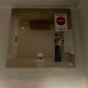 Harry styles ( Harry’s house ) Cd + 32 pg photo book. Unopened
